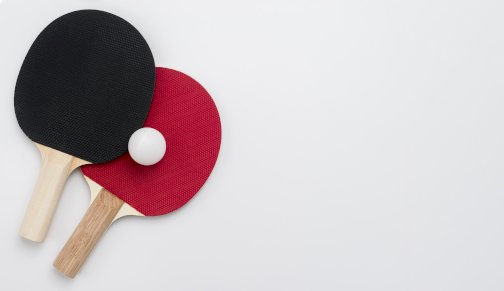 Powiększ obraz: fot. freepik.com, https://www.freepik.com/free-photo/top-view-ping-pong-set-with-copy-space_7821170.htm#fromView=search&page=1&position=8&uuid=0c643fc1-2741-4aac-999b-debe3aa55951&query=tenis+sto%C5%82owy