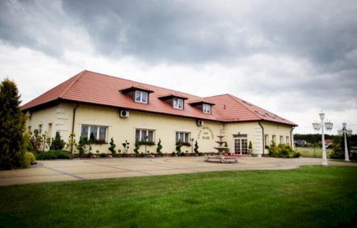 fot. www.salagrand.pl/. Na zdjęciu sala bankietowa GR-AND z zewnątrz