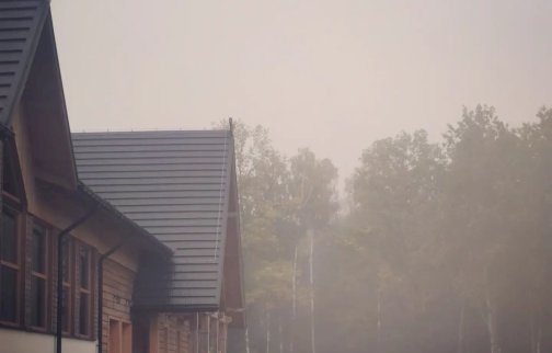 fot. facebook Stajnia Ocjowizna. Na zdjęciu Stajnia Ojcowizna w Budach Pobyłkowskich, z tyłu las