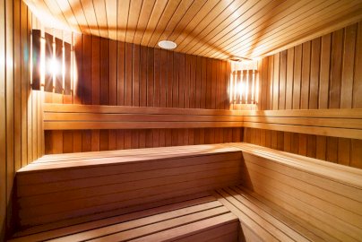 Powiększ obraz: fot. www.hotelpantadeusz.pl/pl. Na zdjęciu sauna