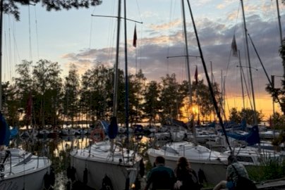 Powiększ obraz: Red Sails - Zdjęcie nr 8